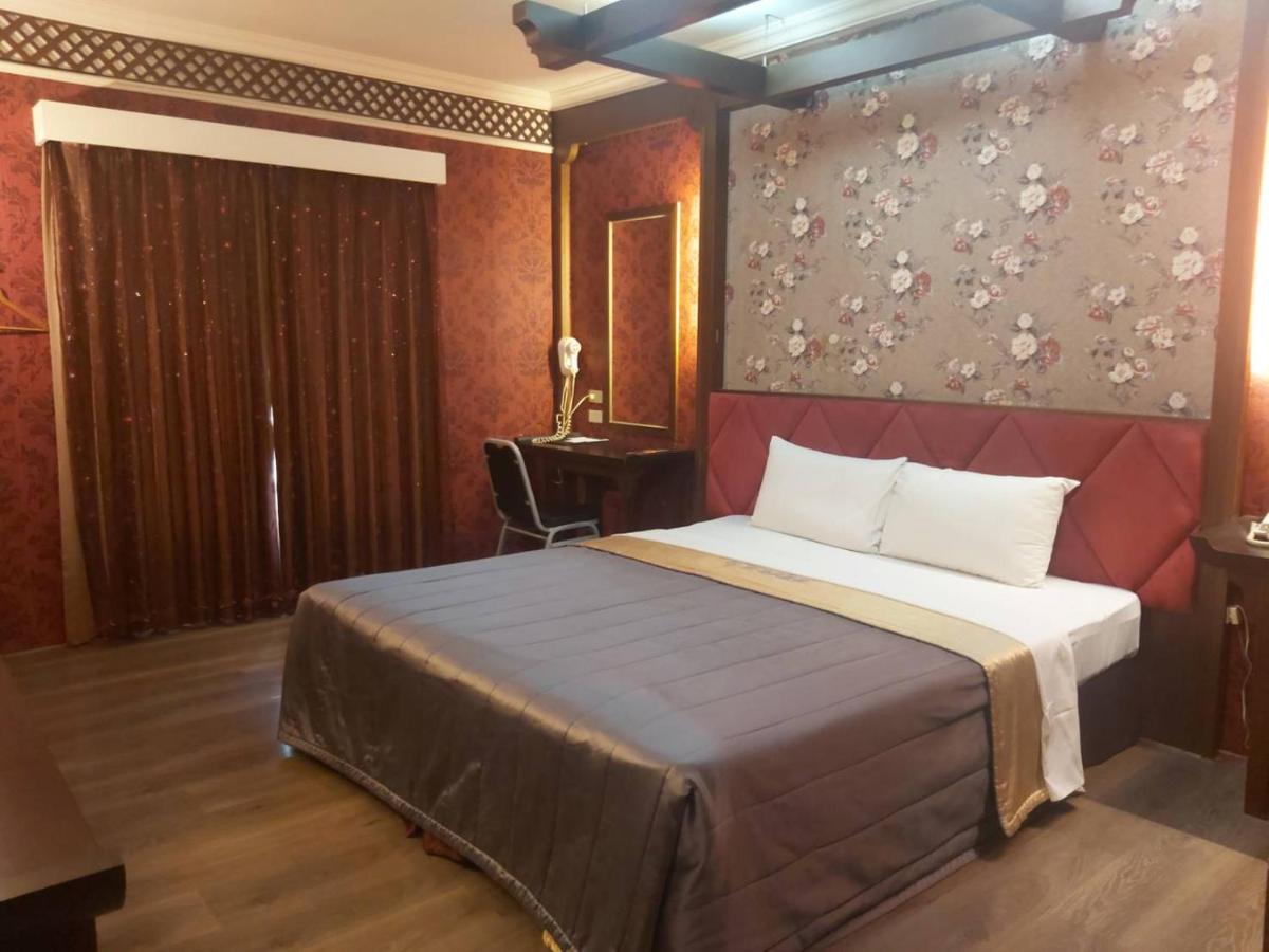 Chateau Motel Kaohsiung Dış mekan fotoğraf