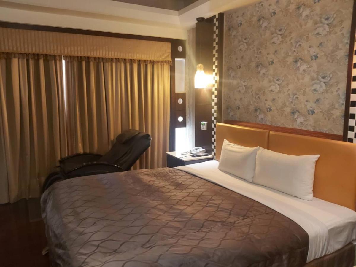 Chateau Motel Kaohsiung Dış mekan fotoğraf
