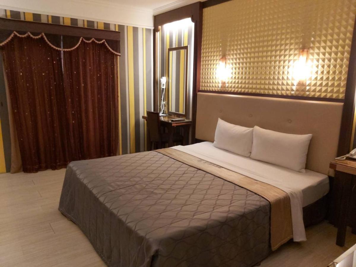 Chateau Motel Kaohsiung Dış mekan fotoğraf